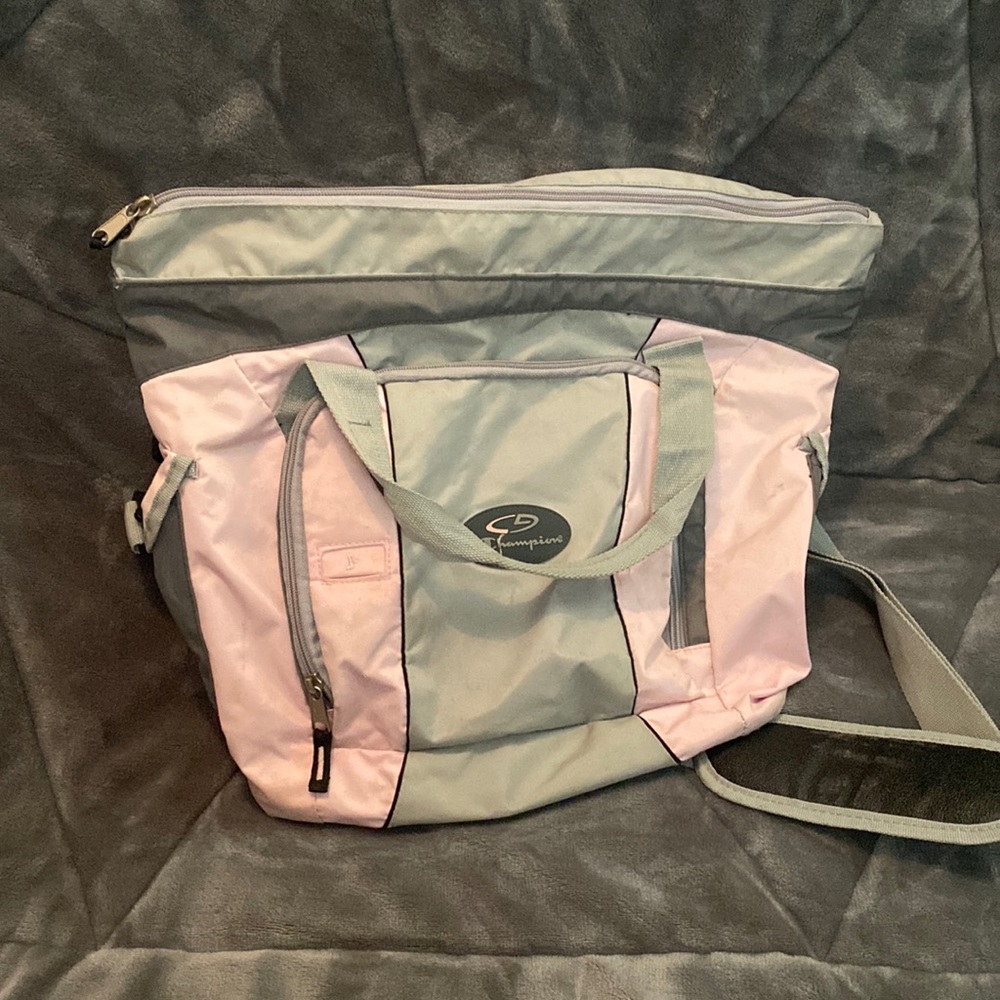 Champion shoulder strap bag